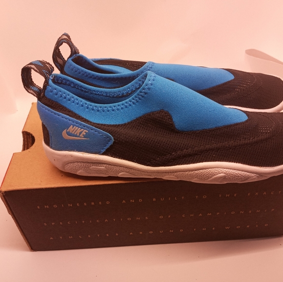 Nike Youth Aqua Swim Sock (Boy or Girl) - Picture 4 of 6